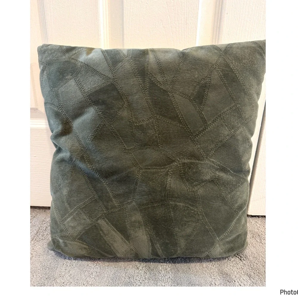 Vintage Ashford Court St Bernard Dog in Hat Jacquard Tapestry Pillow Green Noble